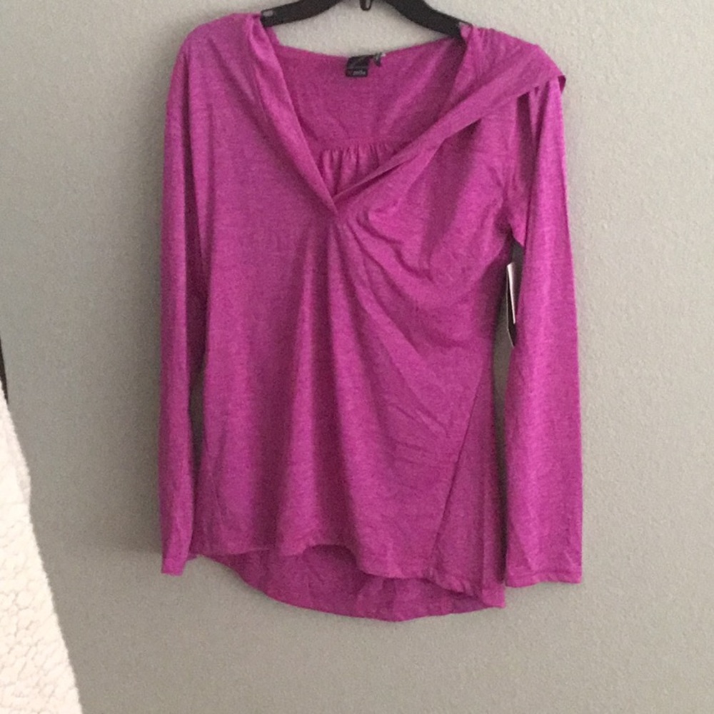 Zella workout shirt with hood